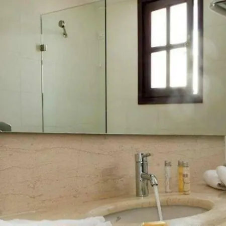 9 Muses Santorini Hotel 5*